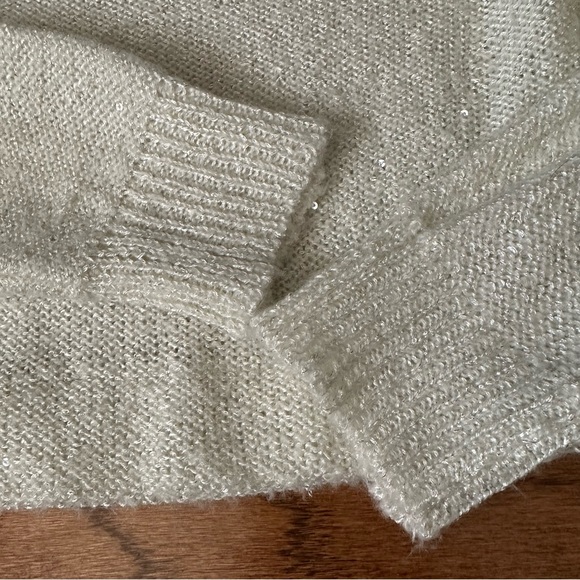 Sequin cropped knit sweater - Picture 6 of 6